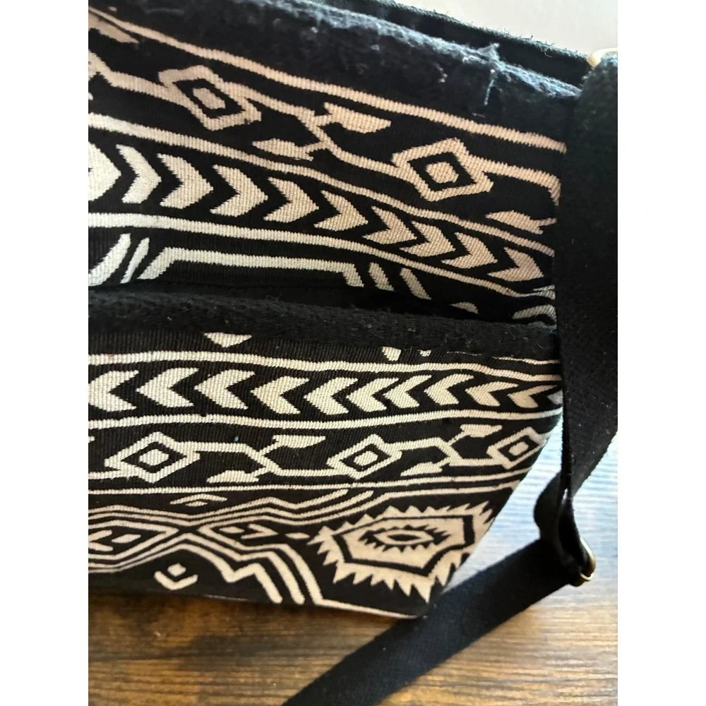 Black & White Aztec Crossbody Bag - Unbranded